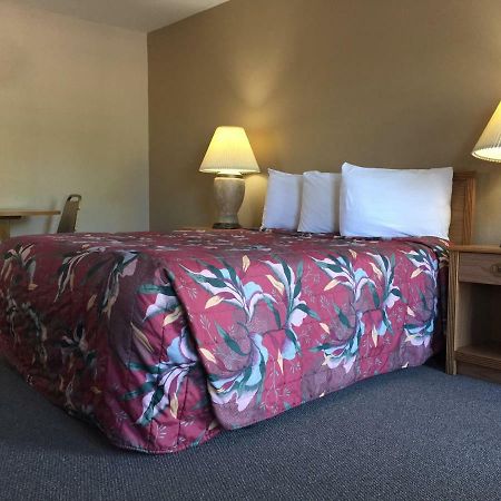ريفرتون Jack Pine Motel المظهر الخارجي الصورة